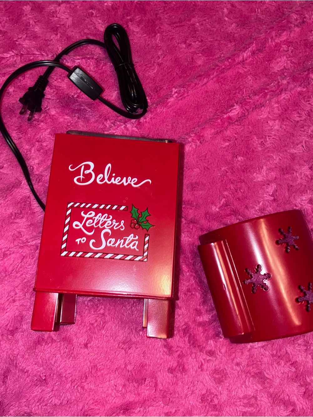 Holiday 'Believe' Letters to Santa Scentsy Wax Warmer